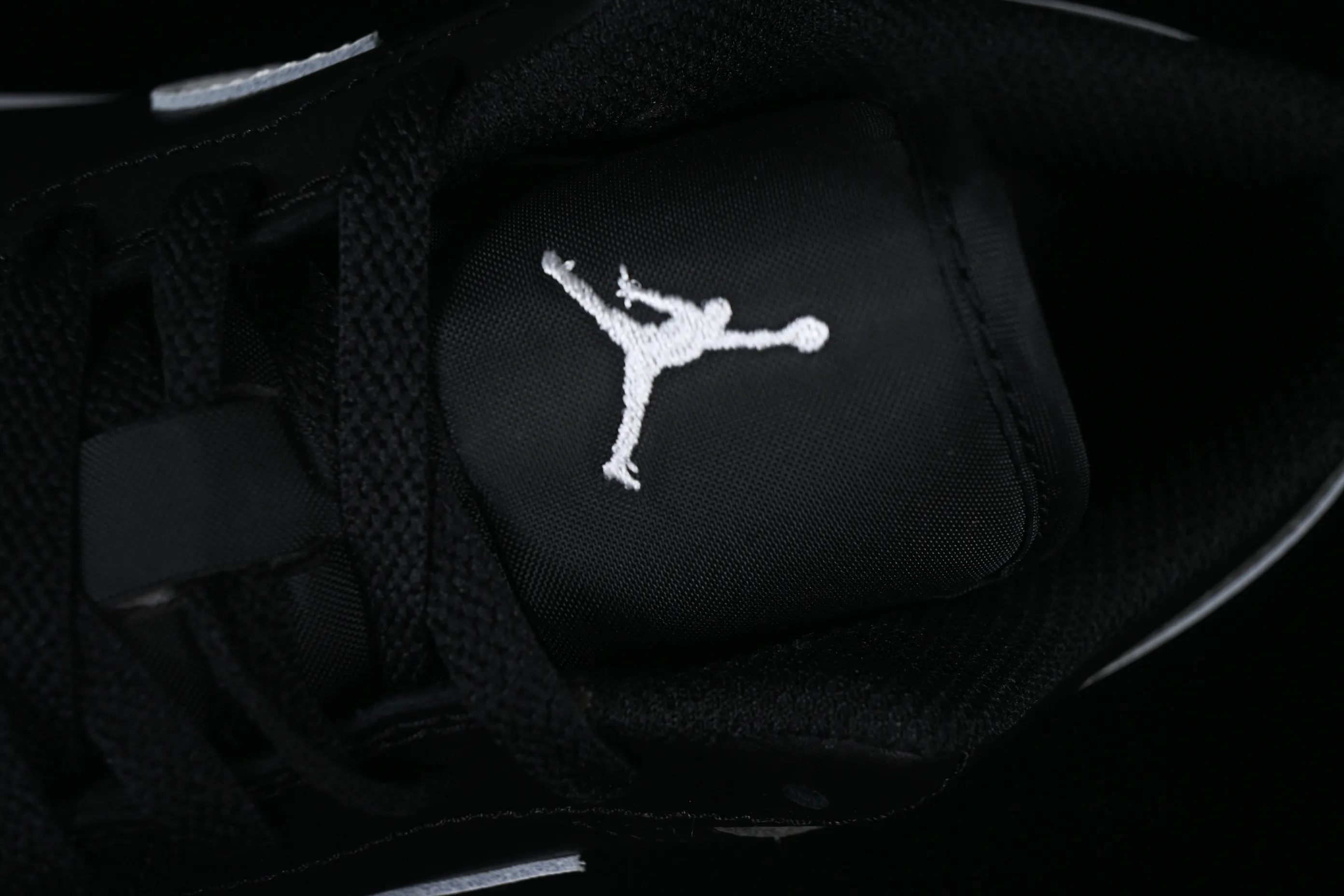 All categories Air Jordan Jordan series basketball shoes Air Jordan 1 Low G version pure original Air Jordan 1 Low AJ1 Joe 1 black and white low-top retro basketball shoes 553558-043